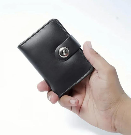 plain-leather-smart-wallet-for-male-and-female-easy-to-carry-stylish-and-slim-2